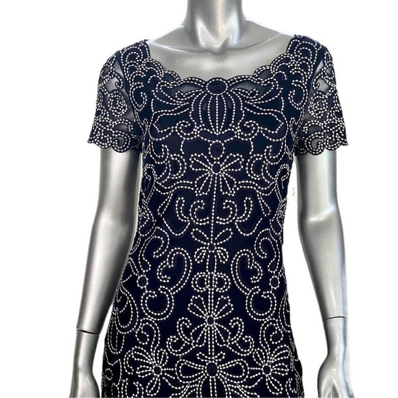 Phase Eight Navy Blue Embroidered Mesh Netting Overlay Scalloped Trim Sheath Dre - Picture 4 of 4